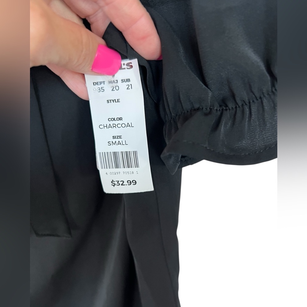 🆕 🖤 NWT ALLEGRA K Bow Tie Neck Ruffle Blouse | Charcoal Gray | Women’s Small - Picture 10 of 11